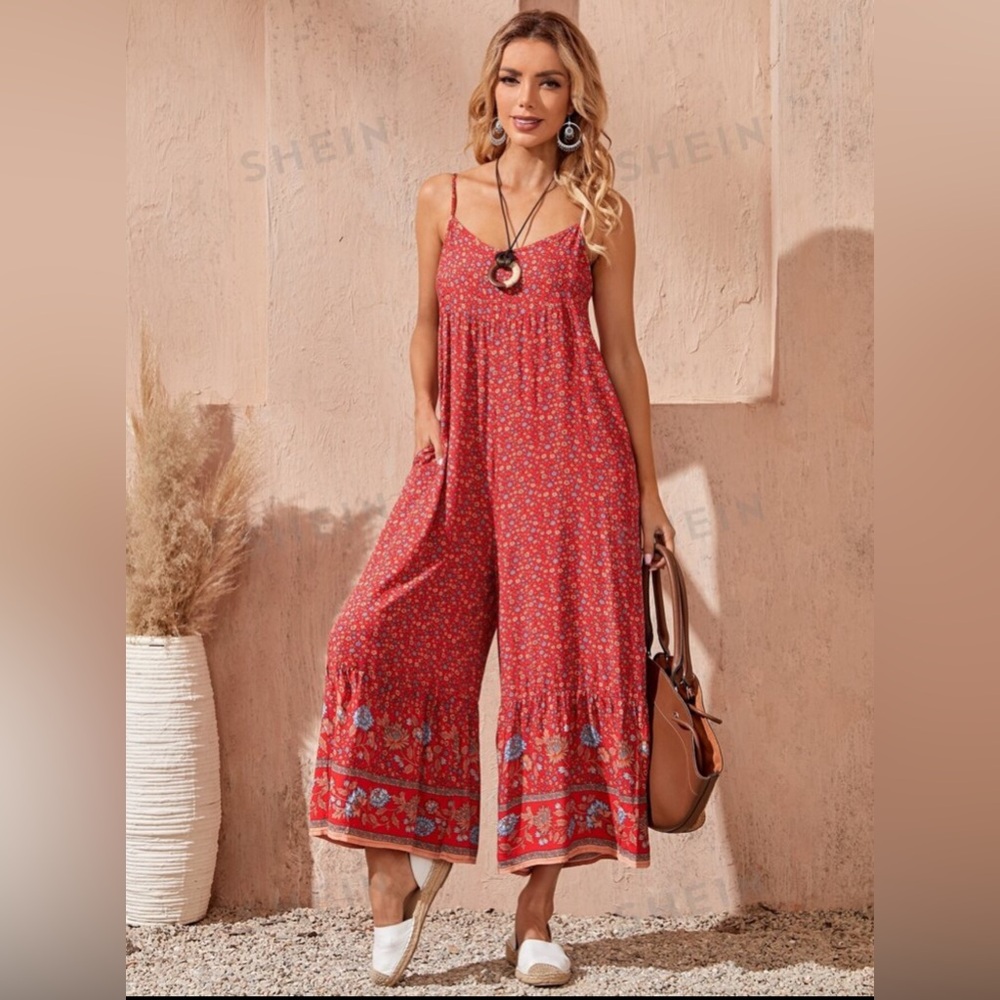 Natural Life, Women’s Medium, Red Floral